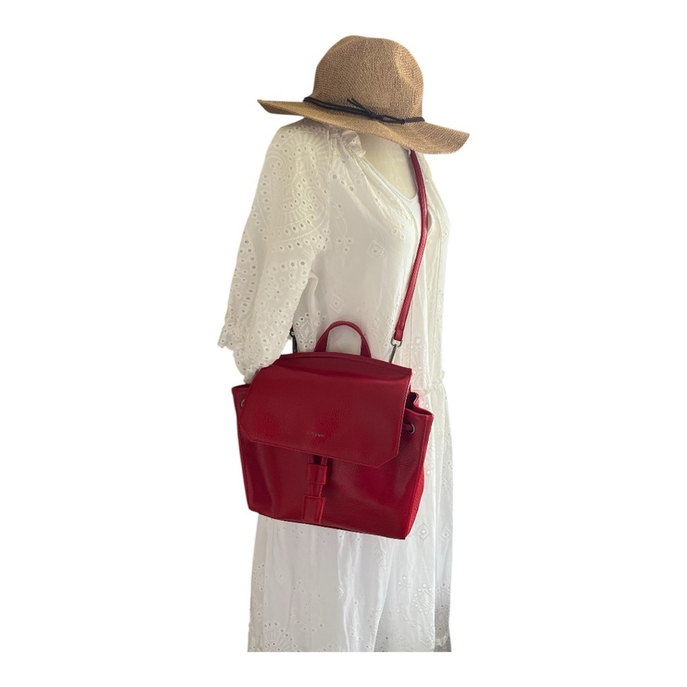 Matt and nat Red crossbody
